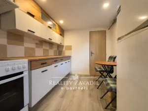 Pronájem bytu 2+1, Praha - Radotín, Na Výšince, 42 m2