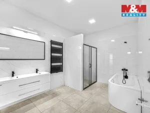 Prodej bytu 3+1, Hradec Králové - Kukleny, Pražská třída, 91 m2