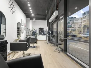 Pronájem obchodního prostoru, Praha, Pobřežní, 179 m2