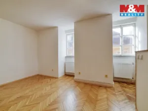 Pronájem bytu 1+kk, Cheb, Růžová, 27 m2