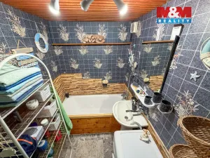 Prodej bytu 3+1, Praha - Kyje, Bajgarova, 68 m2