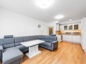 Pronájem bytu 2+kk, Praha, Fikerova, 62 m2