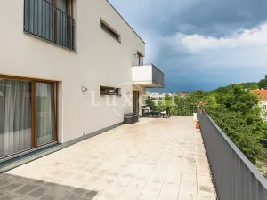 Pronájem bytu 2+kk, Praha - Michle, Magistrů, 65 m2