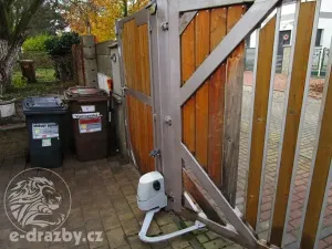 Dražba vícegeneračního domu, Praha - Letňany, Vamberská, 246 m2