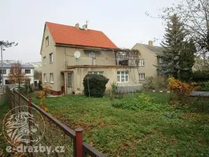 Dražba vícegeneračního domu, Praha - Letňany, Vamberská, 246 m2