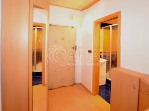 Pronájem bytu 1+1, Praha - Libuš, Na domovině, 38 m2