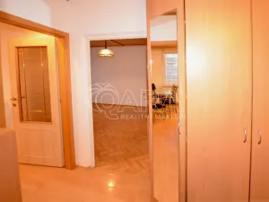 Pronájem bytu 1+1, Praha - Libuš, Na domovině, 38 m2