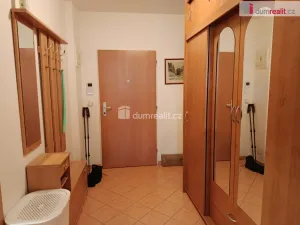 Pronájem bytu 1+kk, Praha - Řepy, Zrzavého, 34 m2