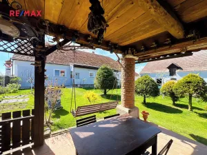 Prodej rodinného domu, Chrást, 280 m2