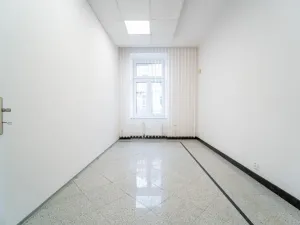 Pronájem kanceláře, Kolín - Kolín III, Legerova, 92 m2