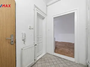 Pronájem bytu 1+1, Hronov, T. G. Masaryka, 50 m2