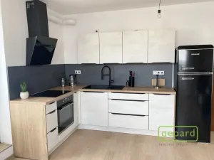 Pronájem bytu 3+kk, Chýně, Uherova, 68 m2