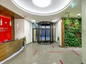 Pronájem kanceláře, Praha - Karlín, Thámova, 396 m2