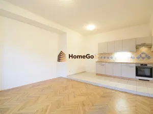 Pronájem bytu 2+kk, Praha - Nusle, Lounských, 55 m2