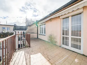 Pronájem bytu 1+kk, Praha - Vinohrady, Hradecká, 26 m2