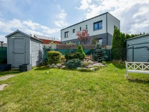 Prodej rodinného domu, Praha - Cholupice, Zálužická, 153 m2