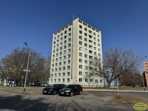 Pronájem bytu 1+1, Kroměříž, Velehradská, 34 m2