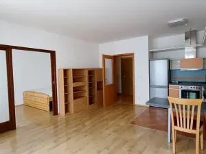 Pronájem bytu 2+kk, Praha - Holešovice, Poupětova, 51 m2
