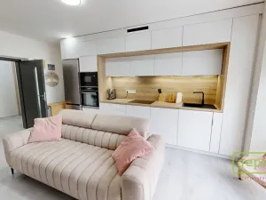 Prodej bytu 3+kk, Stochov, Zahradní, 52 m2