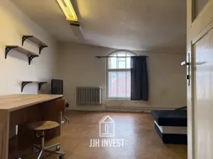 Pronájem kanceláře, Liberec - Liberec III-Jeřáb, 1. máje, 20 m2