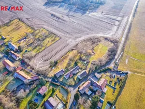 Prodej pole, Bukovany, 3528 m2