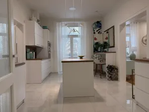 Prodej bytu 4+1, Děčín, Husovo nám., 156 m2