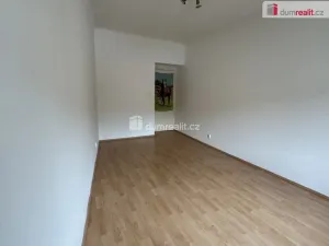 Pronájem atypického bytu, Praha - Velká Chuchle, Starochuchelská, 17 m2