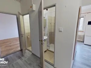 Pronájem bytu 2+1, Zlín - Malenovice, Milíčova, 58 m2