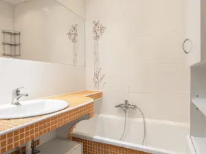 Pronájem bytu 3+1, Praha - Malešice, Ovčárská, 72 m2