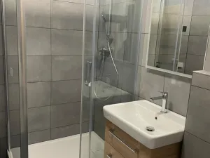 Pronájem bytu 2+1, Poniklá, 63 m2