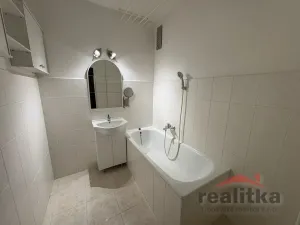 Pronájem bytu 3+1, Opava - Kateřinky, Edvarda Beneše, 80 m2