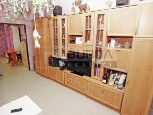 Prodej bytu 3+1, Měšice, 68 m2