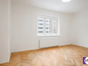 Prodej bytu 3+1, Praha - Nusle, U Svépomoci, 65 m2
