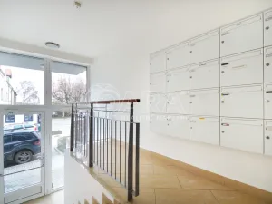 Pronájem bytu 1+kk, Praha - Prosek, Nad šestikopy, 36 m2