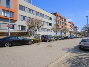 Pronájem bytu 1+kk, Praha - Prosek, Nad šestikopy, 36 m2