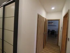 Prodej bytu 2+kk, Karlovy Vary, Sedlecká, 60 m2