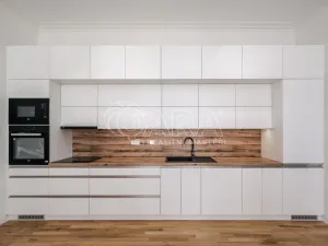 Pronájem bytu 2+kk, Praha - Nusle, Jaromírova, 58 m2