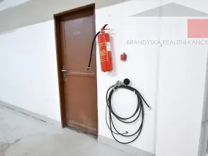 Prodej garáže, Praha - Vysočany, Bassova, 15 m2