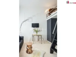 Pronájem bytu 1+kk, Praha - Košíře, Plzeňská, 25 m2