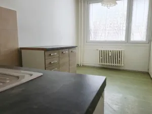 Prodej bytu 3+1, Praha - Kobylisy, Rajmonova, 70 m2