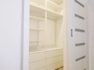 Pronájem bytu 3+1, Karlovy Vary, Hlávkova, 67 m2