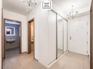 Prodej bytu 3+kk, Praha - Strašnice, Zvěřinova, 97 m2