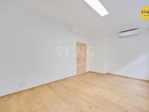 Pronájem kanceláře, Zlín, třída Tomáše Bati, 108 m2