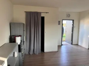 Pronájem kanceláře, Praha - Malešice, Průmyslová, 50 m2