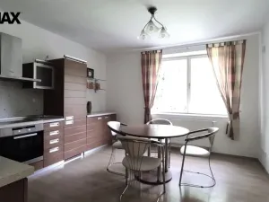 Pronájem bytu 3+1, Karlovy Vary, Mariánskolázeňská, 120 m2