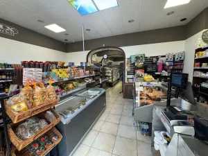 Prodej obchodního prostoru, Karlovy Vary, nábřeží Jana Palacha, 89 m2