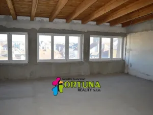 Prodej obchodního prostoru, České Budějovice - České Budějovice 1, Krajinská, 1563 m2