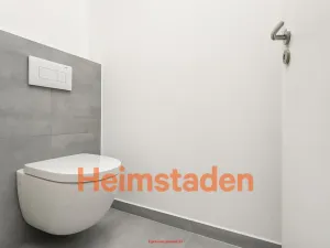 Pronájem komerční nemovitosti, Havířov - Město, nám. Republiky, 55 m2