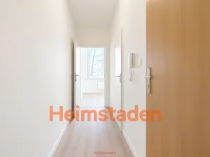 Pronájem obchodního prostoru, Havířov - Město, nám. Republiky, 34 m2