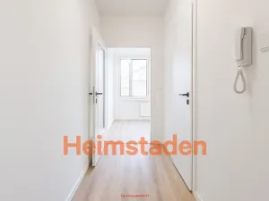 Pronájem bytu 1+kk, Havířov - Město, nám. Republiky, 34 m2